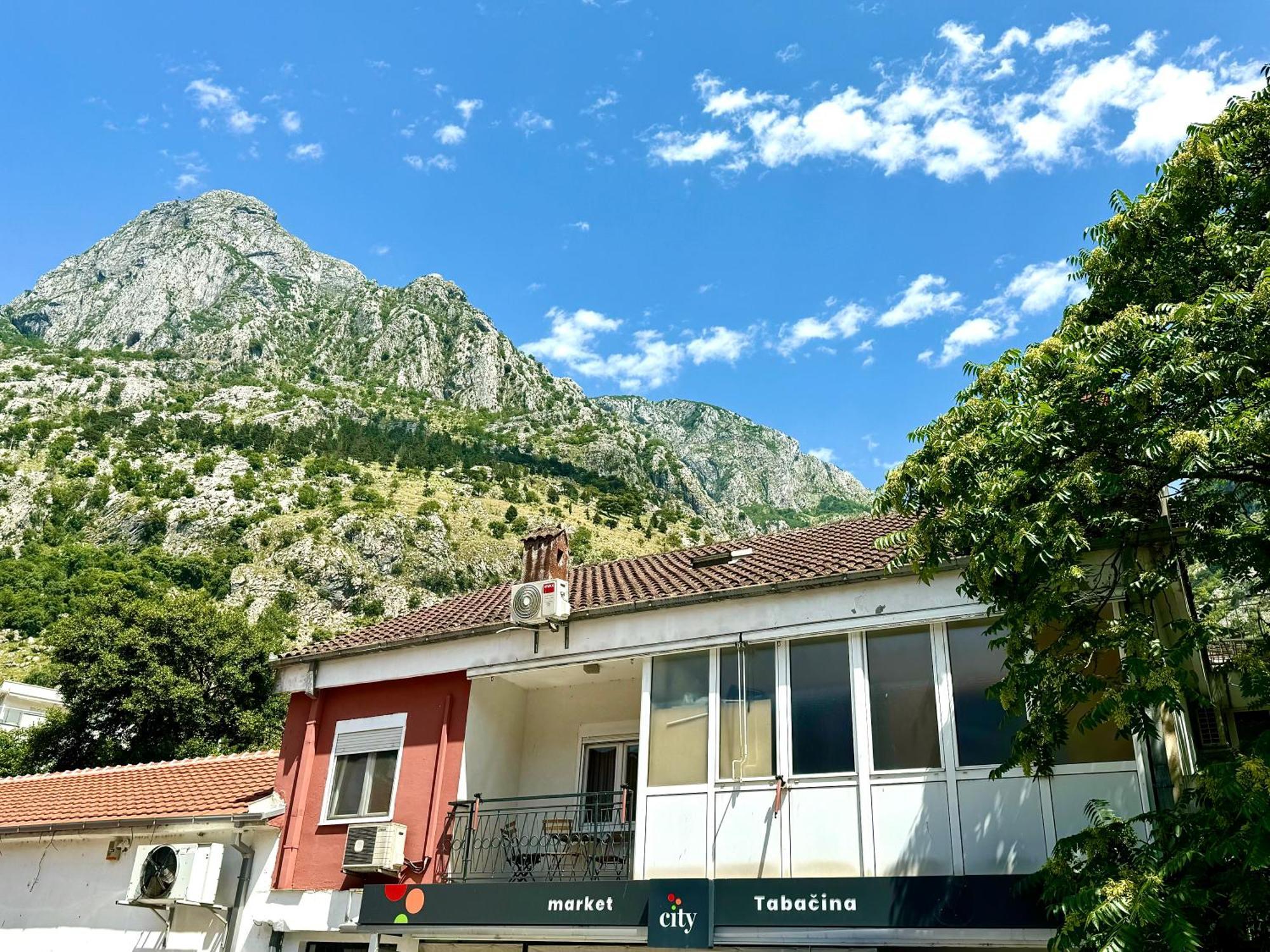 Kotorhostelito Kültér fotó